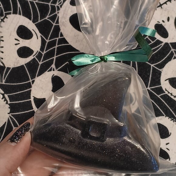Handmade Witch Hat Soap - Picture 2 of 2